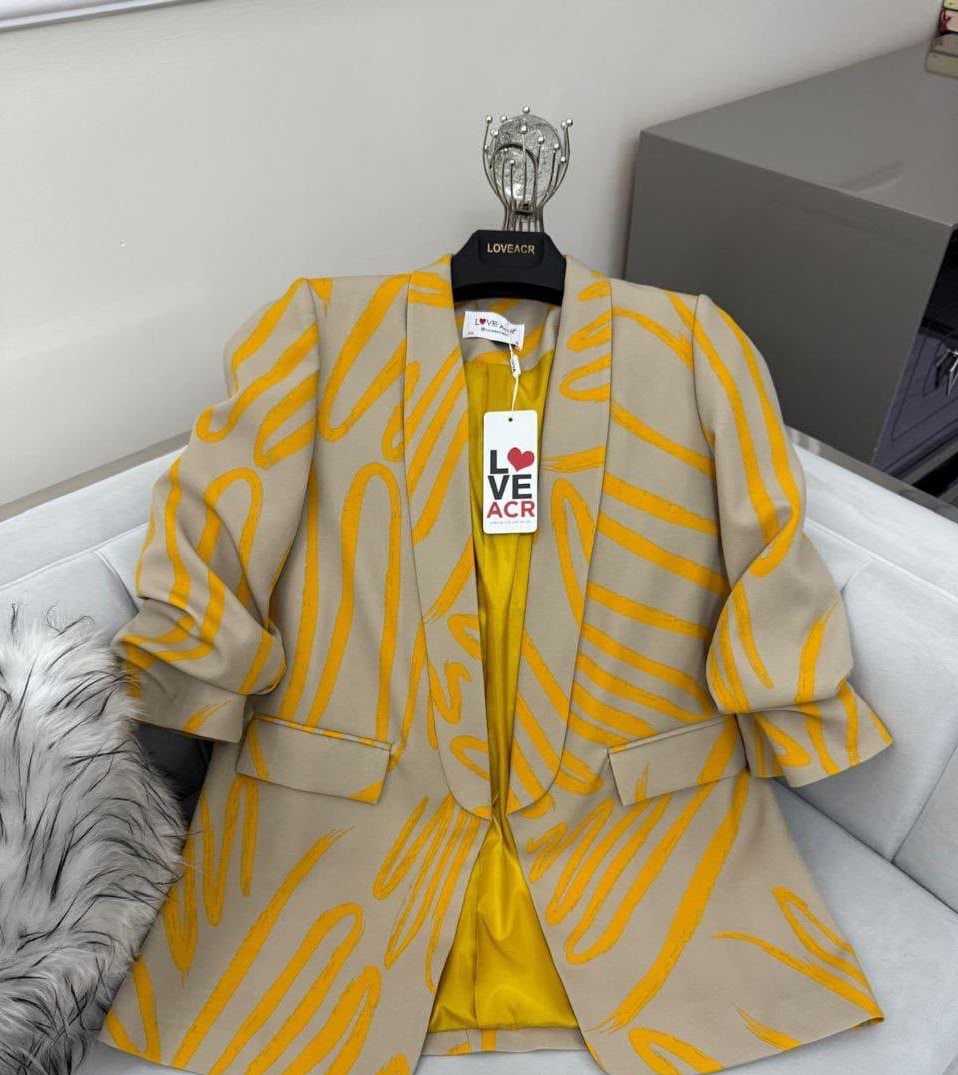 Blazer sable à motif graphique jaune