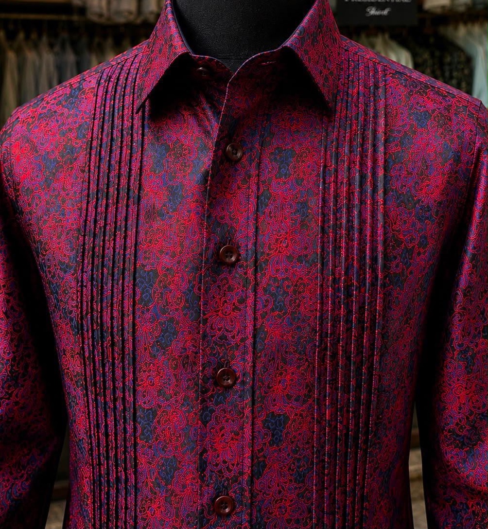 Men’s burgundy paisley shirt with a pintucked front