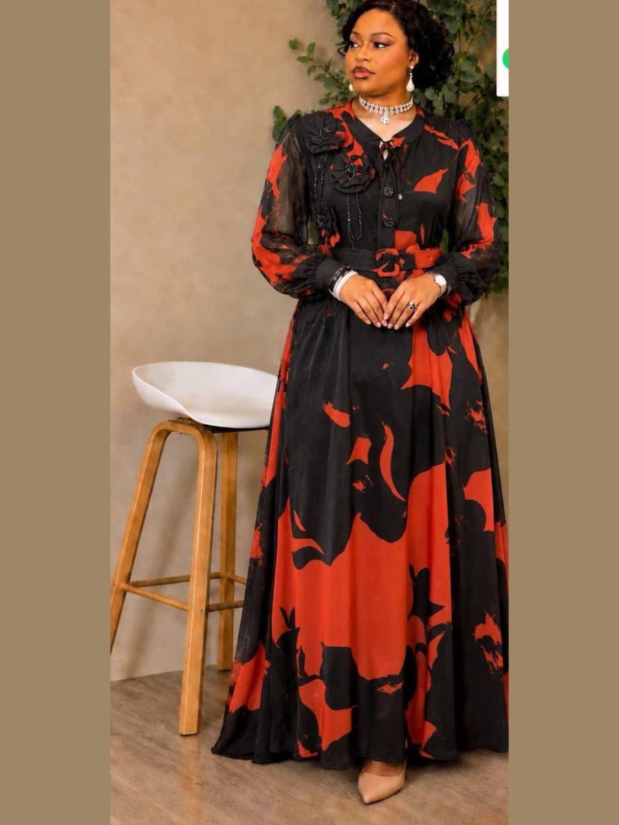 Black maxi with a scarlet abstract motif