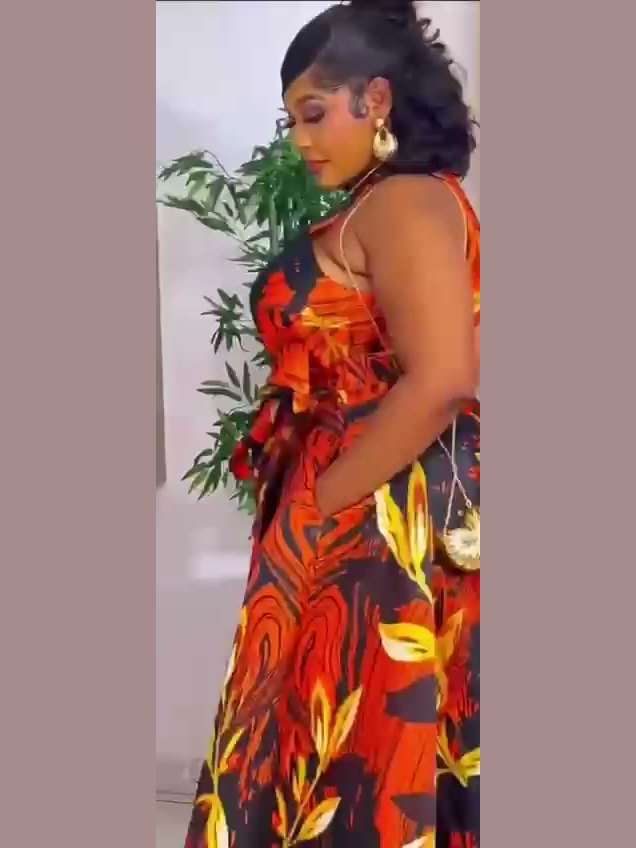 Robe Dos-Nu Feuillage Rouge — rouge & or